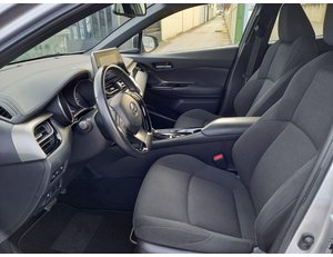 
										TOYOTA C-HR 1.8 125H ADVANCE (CX) full									