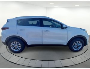 
										KIA SPORTAGE 1.6 MHEV BUSINESS 85 KW (115CV) 4X2 full									