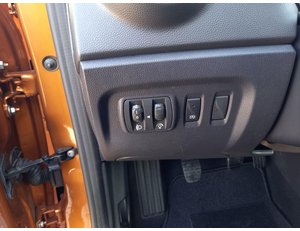 
										RENAULT CAPTUR 0.9 TCE LIMITED2 (EU6C) full									