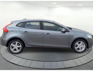 
										VOLVO V40 1.5 T2 BLACK EDITION GEAR.GPF full									
