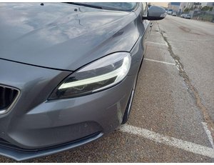 
										VOLVO V40 1.5 T2 BLACK EDITION GEAR.GPF full									