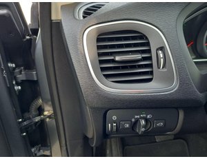 
										VOLVO V40 1.5 T2 BLACK EDITION GEAR.GPF full									