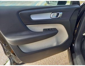 
										VOLVO XC40 2WD PLUG-IN HYBRID BUSINESS PLUS 1.5 T5 full									