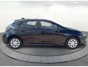 
										TOYOTA COROLLA 1.8 125H BUSINESS E-CVT full									
