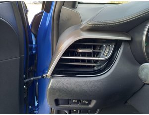 
										TOYOTA C-HR 1.8 125H ADVANCE full									