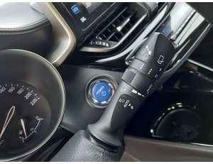 
										TOYOTA C-HR 1.8 125H ADVANCE full									