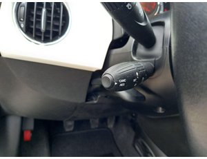 
										FIAT 500 1.2 8V 51KW (69CV) LOUNGE GLP full									