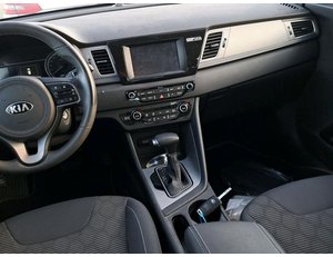 
										KIA NIRO 1.6 HEV 104KW (141CV) BUSINESS full									