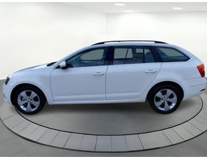 
										SKODA OCTAVIA COMBI 1.6 TDI CR 85KW (115CV) AMBITION full									