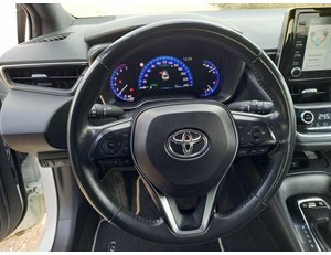 
										TOYOTA COROLLA 1.8 125H ACTIVE TECH E-CVT full									