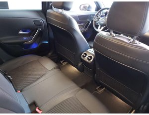 
										MERCEDES BENZ CLASE A MERCEDES-BENZ 180D 2018 TECHO + LED PAQUET full									