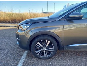 
										PEUGEOT 3008 ALLURE 1.5 HDI 130CV AT8 E6DT full									