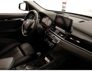
										BMW X1 2.0 D SDRIVE 18 full									