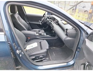 
										MERCEDES BENZ CLASE A MERCEDES-BENZ 180 D BUSINESS SOLUTION AUT full									