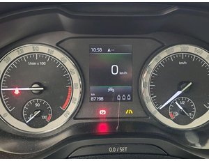 
										SKODA KAROQ 1.6 CR TDI SCRAMBITION full									