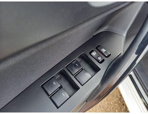 
										TOYOTA AURIS 1.8 140H HYBRID ACTIVE full									