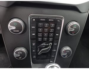 
										VOLVO V40 2.0 D2 MOMENTUM GEARTRONIC AUT full									