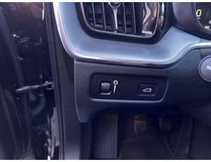 
										VOLVO XC60 2.0 D3 MOMENTUM PRO ADBLUE full									