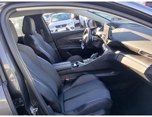 
										PEUGEOT 3008 HYBRID 225 ALLURE 1.6 PLUG-IN 225CV AT8 full									