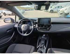 
										TOYOTA COROLLA 1.8 125H ACTIVE TECH E-CVT full									