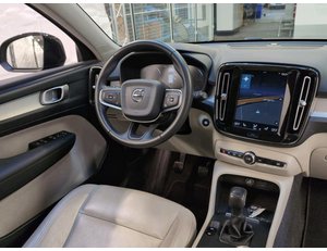 
										VOLVO XC40 2.0 D3 MOMENTUM PRO full									