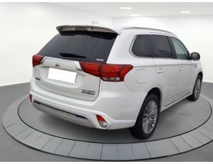 
										MITSUBISHI OUTLANDER 2.4 PHEV MOTION AUTO 4WD full									