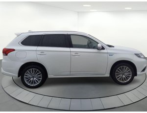 
										MITSUBISHI OUTLANDER 2.4 PHEV MOTION AUTO 4WD full									