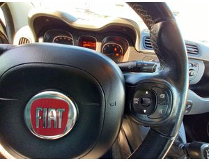 
										FIAT PANDA 1.2 LOUNGE 69CV full									