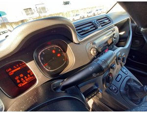 
										FIAT PANDA 1.2 LOUNGE 69CV full									