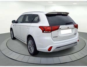 
										MITSUBISHI OUTLANDER 2.4 PHEV MOTION AUTO 4WD full									
