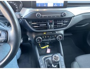 
										FORD FOCUS 1.5 TDCI ECOBLUE TITANIUM 120CV full									
