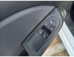 
										RENAULT CLIO TCE GLP 100CV BUSINESS full									