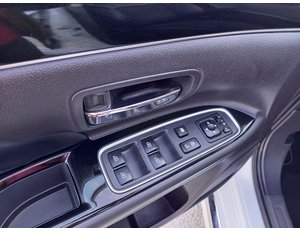 
										MITSUBISHI OUTLANDER 2.4 PHEV MOTION 4WD PLUG IN full									