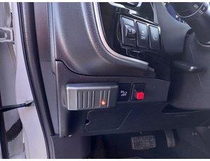 
										MITSUBISHI OUTLANDER 2.4 PHEV MOTION 4WD PLUG IN full									