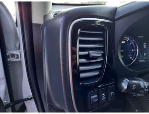 
										MITSUBISHI OUTLANDER 2.4 PHEV MOTION 4WD PLUG IN full									