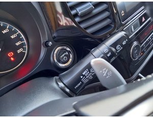 
										MITSUBISHI OUTLANDER 2.4 PHEV MOTION 4WD PLUG IN full									