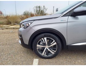 
										PEUGEOT 3008 HYBRID 225 ALLURE 1.6 PLUG-IN 225CV full									