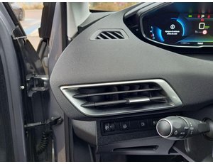 
										PEUGEOT 3008 HYBRID 225 ALLURE 1.6 PLUG-IN 225CV full									