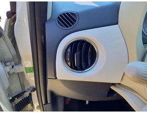 
										FIAT 500 1.2 8V 51KW (69CV) LOUNGE full									