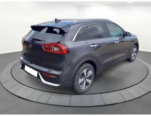 
										KIA NIRO 1.6 GDI BUSINESS FUSION DCT AUT full									