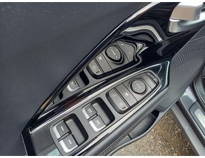
										KIA NIRO 1.6 GDI BUSINESS FUSION DCT AUT full									