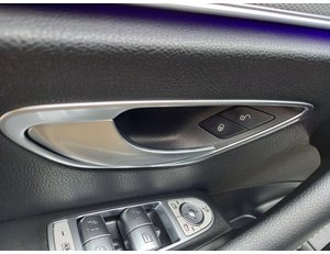 
										MERCEDES BENZ CLASE E MERCEDES-BENZ BREAK 200 D BUSINESS SOLUTION (EU6) full									