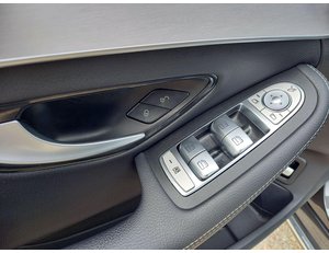 
										MERCEDES BENZ CLASE C MERCEDES-BENZ BREAK 2.0 C 300 DE BUSINESS SOLUTION AUT full									