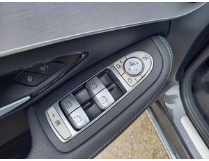 
										MERCEDES BENZ CLASE C MERCEDES-BENZ BREAK 2.0 C 300 DE BUSINESS SOLUTION AUT full									