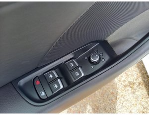 
										AUDI A3 1.4 40 E-TRON S TRONIC S LINE SPORTBA full									