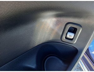 
										MERCEDES BENZ CLASE C MERCEDES-BENZ 200 D BUSINESS SOLUTION full									