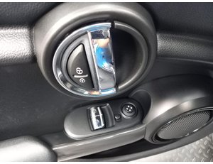 
										MINI MINI ONE 1.5 OPF (EU6D-TEMP) full									