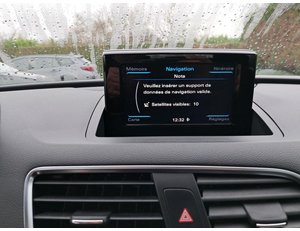 
										AUDI Q3 2.0 TDI ULTRA full									