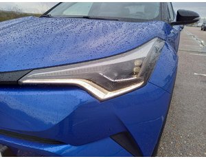 
										TOYOTA C-HR ADVANCE 1.8 HYBRID full									