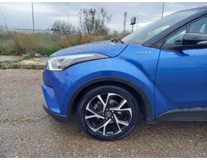 
										TOYOTA C-HR ADVANCE 1.8 HYBRID full									